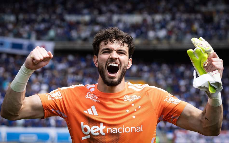 Cruzeiro acerta renovação de Otávio com multa milionária