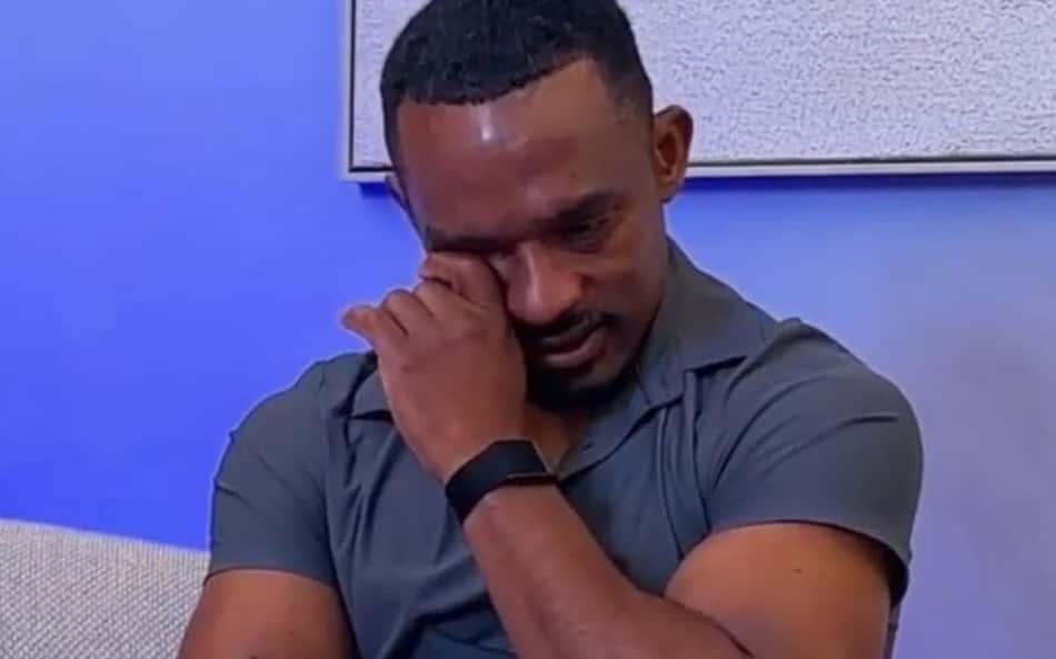 Douglas Souza, pai de Endrick, chorando