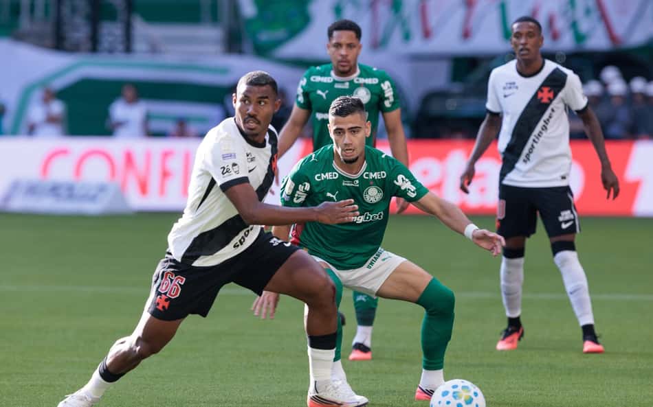 Cuiabano e Andreas durante Palmeiras x Vasco