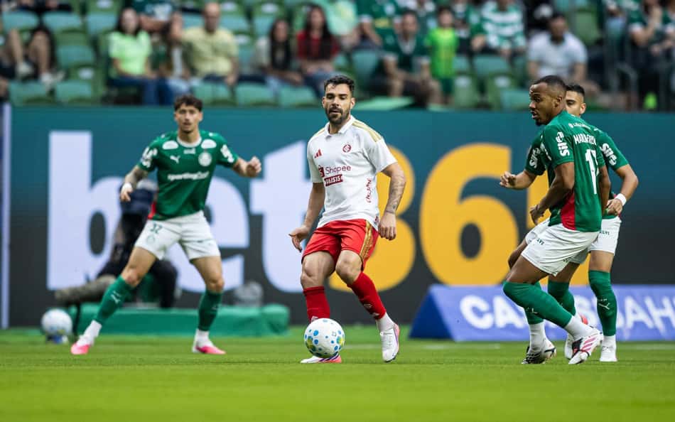 Palmeiras e Internacional no Campeonato Brasileiro