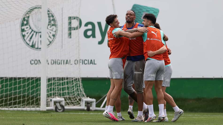 Os jogadores Emiliano Martínez, Carlos Miguel e Flaco López