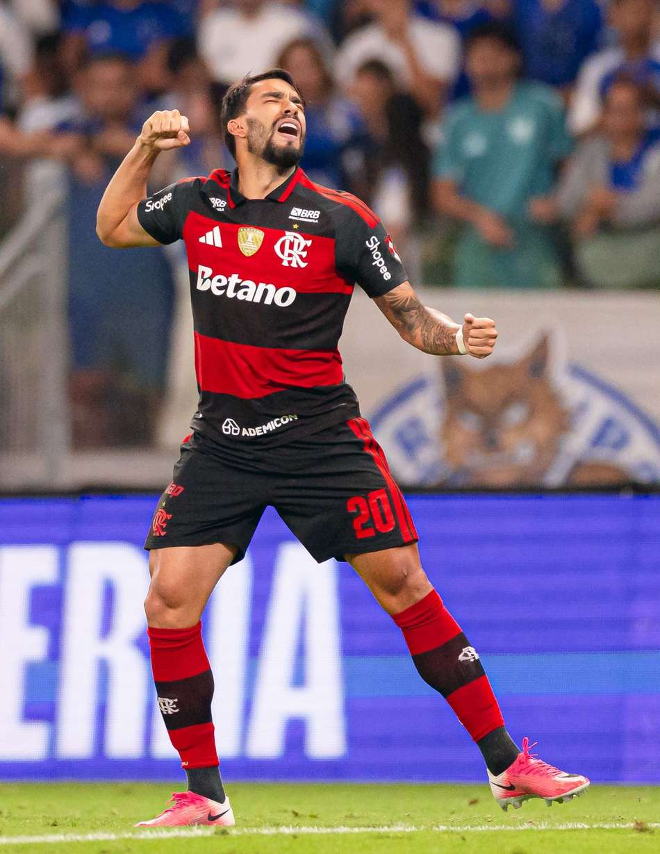 Paquetá comemora gol do Flamengo
