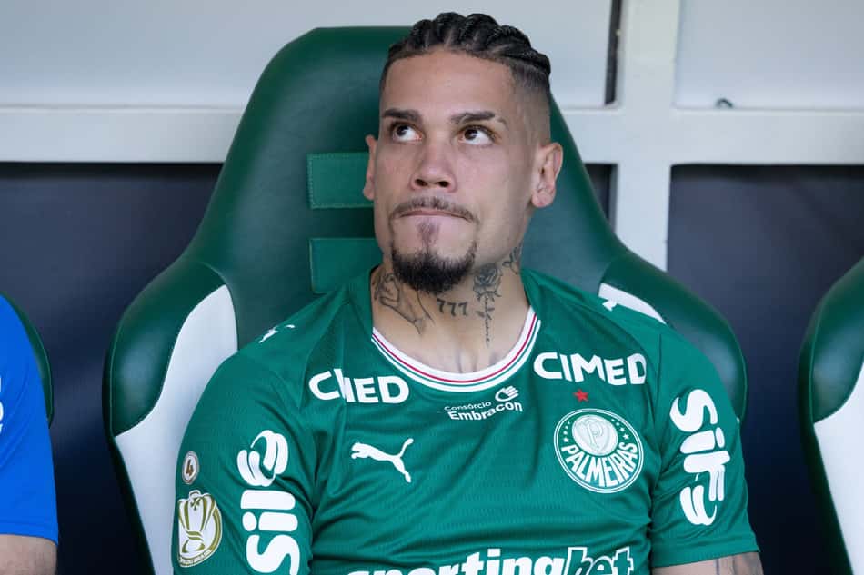 Paulinho ficou no banco de reservas em Palmeiras x Fortaleza