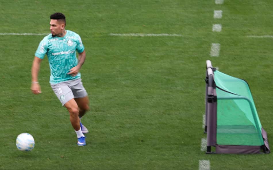 Paulinho sofre nova lesão muscular e vira desfalque no Palmeiras contra o Mirassol