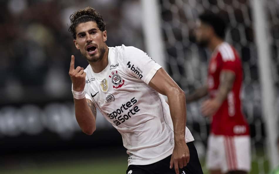 Pedro Raul, atacante do Corinthians