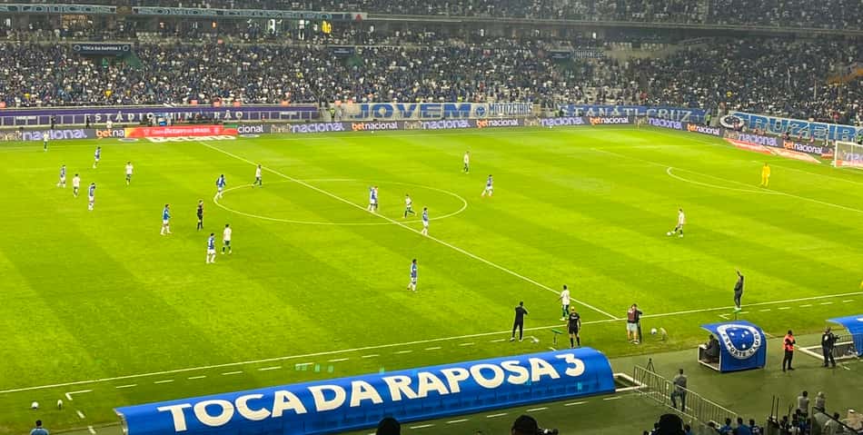Posicionamento da Chapecoense no primeiro tempo contra o Cruzeiro