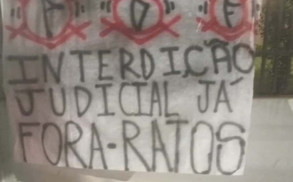 Protesto do Corinthians em frente à casa de Omar Stabile