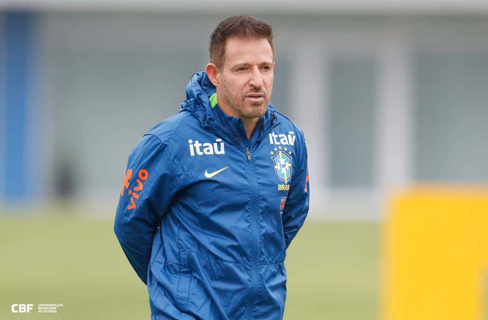 Ramon Menezes comanda treino da Seleção Brasileira Sub-20