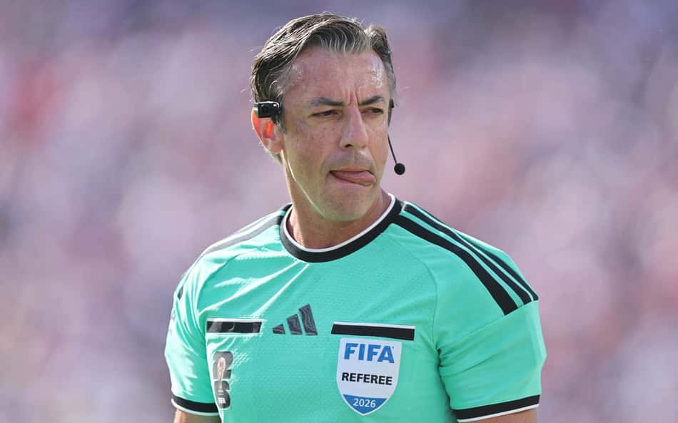 Raphael Claus durante partida da Copa do Mundo
