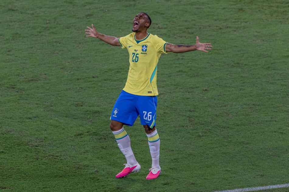 Rayan em ação pela Seleção Brasileira em amistoso contra o Panamá, no Maracanã
