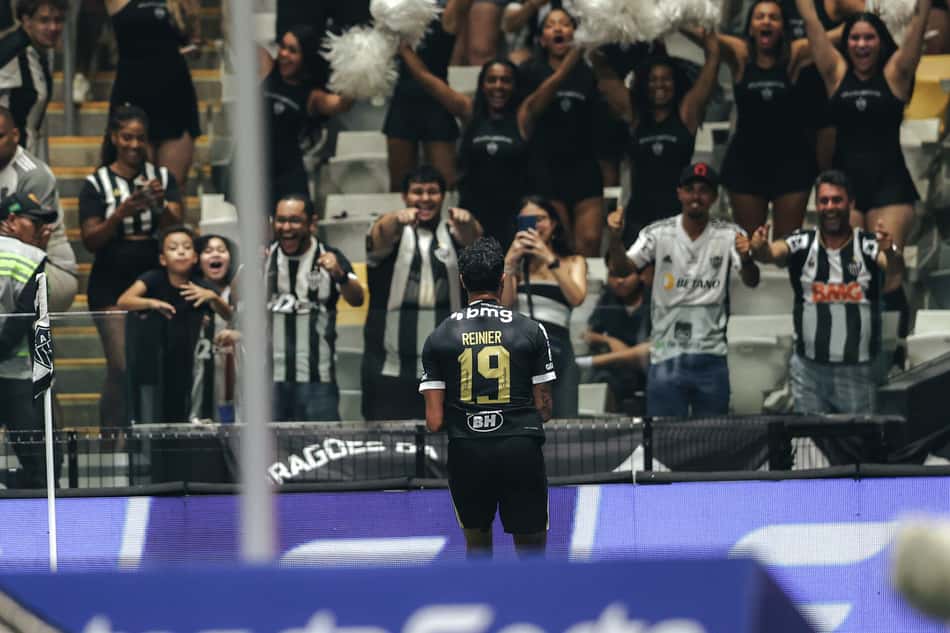 Reinier em Atlético x Vitoria (Foto: Pedro Souza / Atlético)