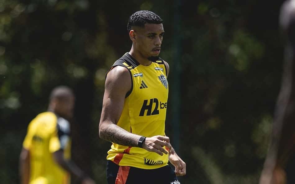 Ruan Tressoldi fará seu primeiro jogo como titular (Foto: Pedro Souza/ Atlético)