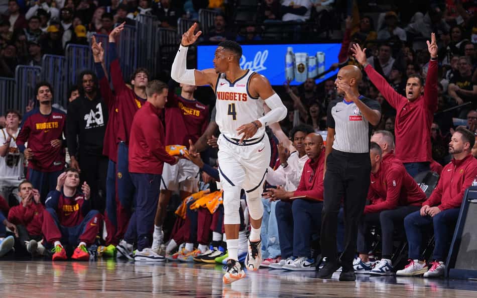 Russell Westbrook pelo Denver Nuggets x Phoenix Suns (Foto: Bart Young / AFP)