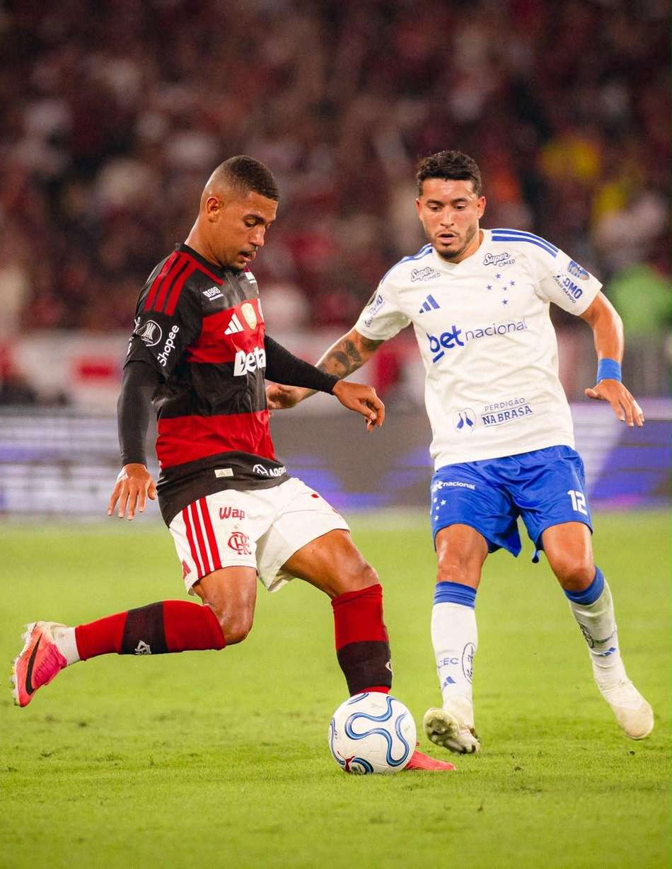 Samuel Lino em Flamengo x Cruzeiro
