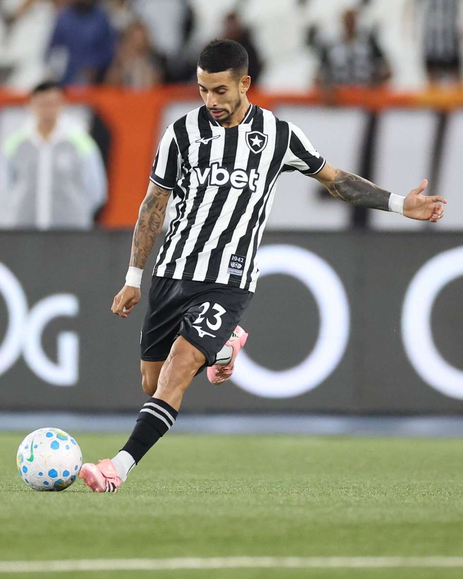 Santi Rodríguez descontou para o Botafogo no fim