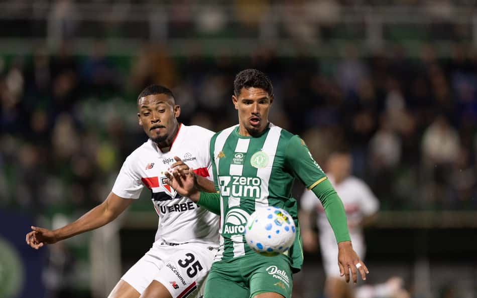São Paulo e Chapecoense pelo Brasileirão