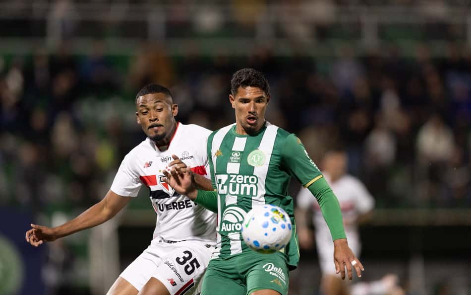 São Paulo e Chapecoense pelo Brasileirão