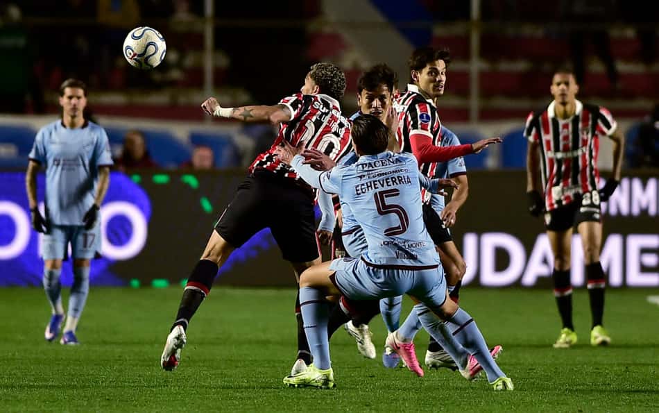 São Paulo contra o Bolívar