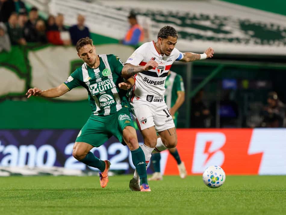 Tricolor não vence há 10 jogos no Brasileirão (Foto: Rubens Chiri / São Paulo FC)