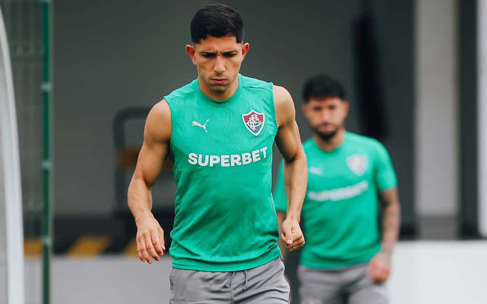 Savarino no treino do Fluminense no CT Carlos Castilho (Foto: Lucas Merçon/ Fluminense FC)