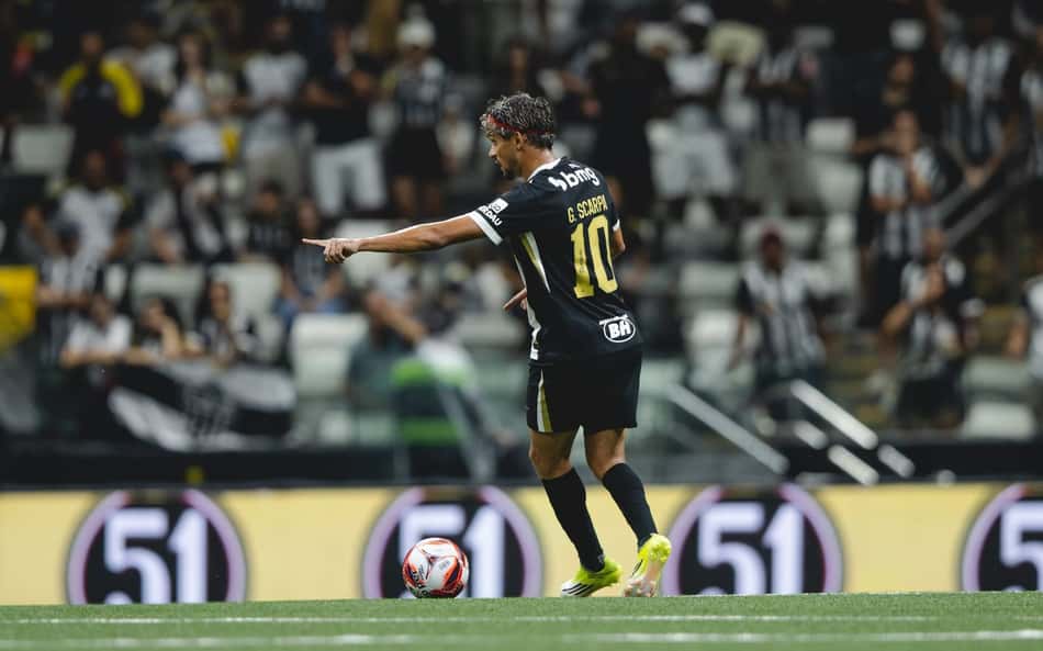 Scarpa em Galo x América (Foto: Pedro Souza/ Atlético)