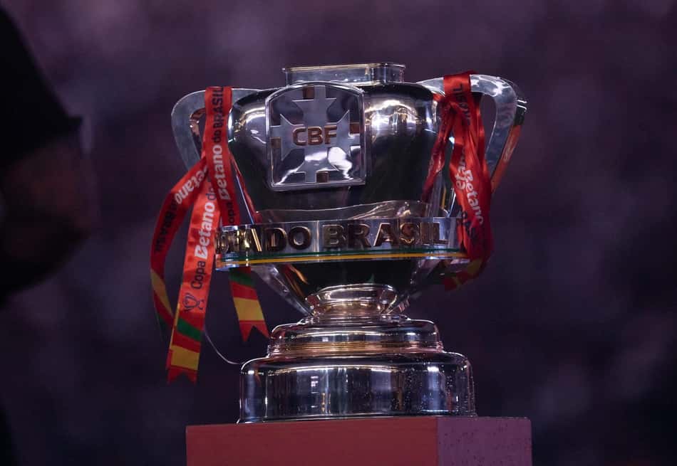 Taça trofeu da Copa do Brasil