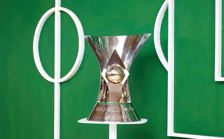 Brasileirão: Flamengo corta vantagem do Palmeiras, e Vasco aumenta chances de queda