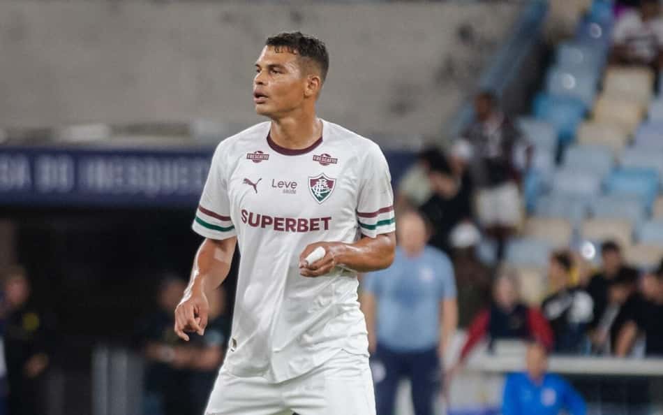 Fluminense divulga relacionados para Libertadores com Thiago Silva de volta