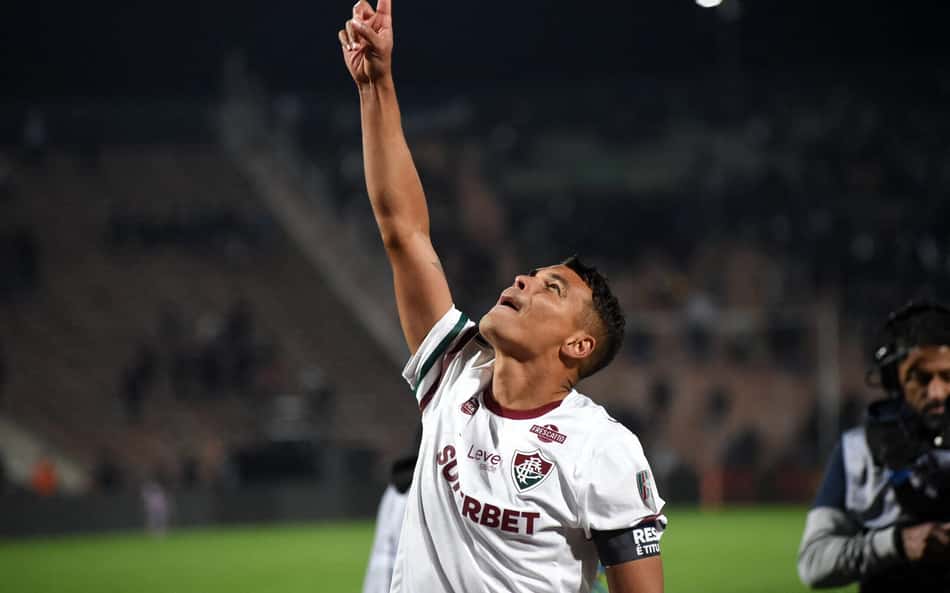Thiago Silva comemorando a classificação do Fluminense
