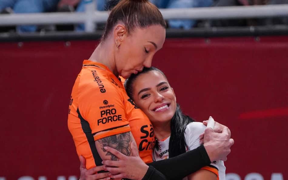 Tifanny abraça Key Alves