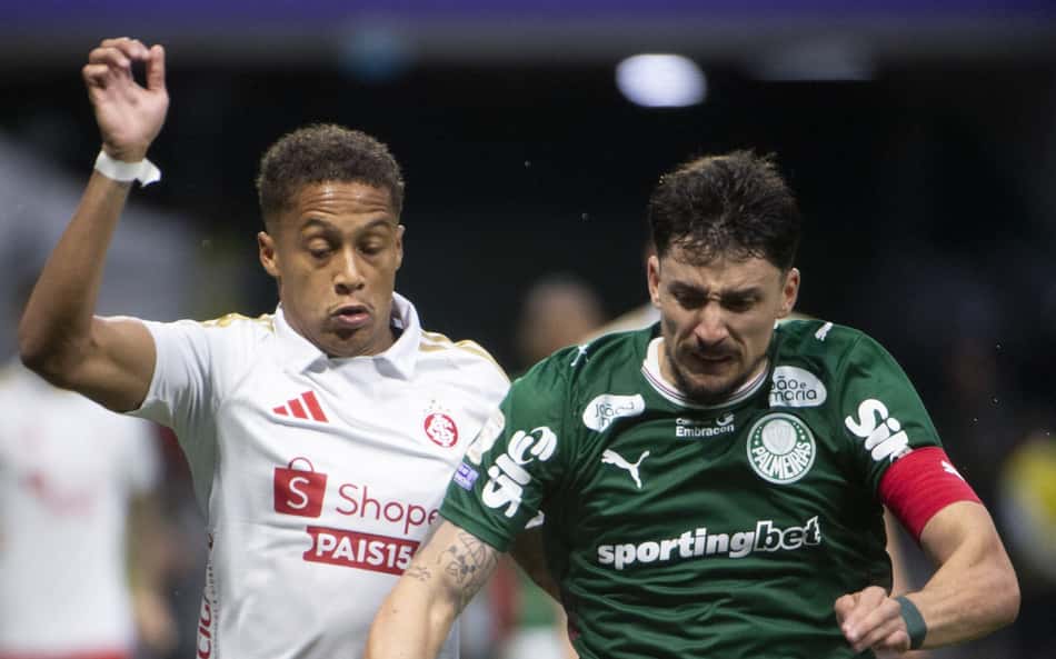 Vitinho e Piquerez em Palmeiras x Internacional