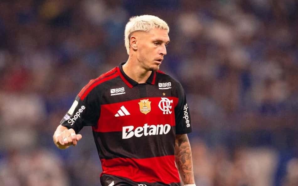 Varela critica derrota do Flamengo: 'Quando não se mata o jogo, tem risco'