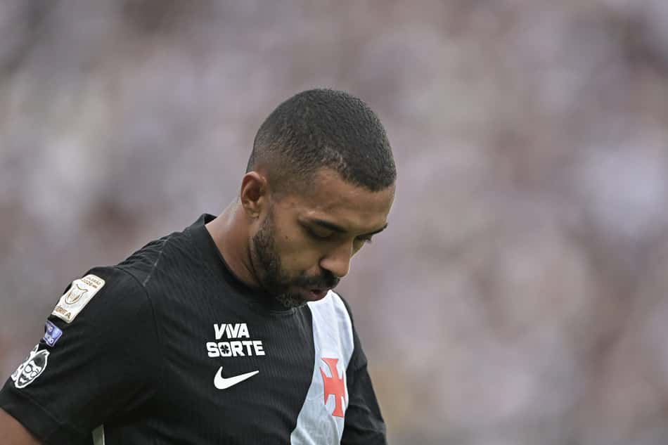 Vasco não consegue segurar o Santos, que vence dentro de São Januário