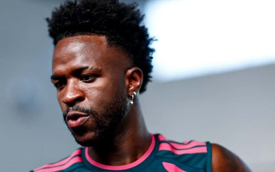 Vini Jr faz trabalho na academia durante pré-temporada com o Real Madrid