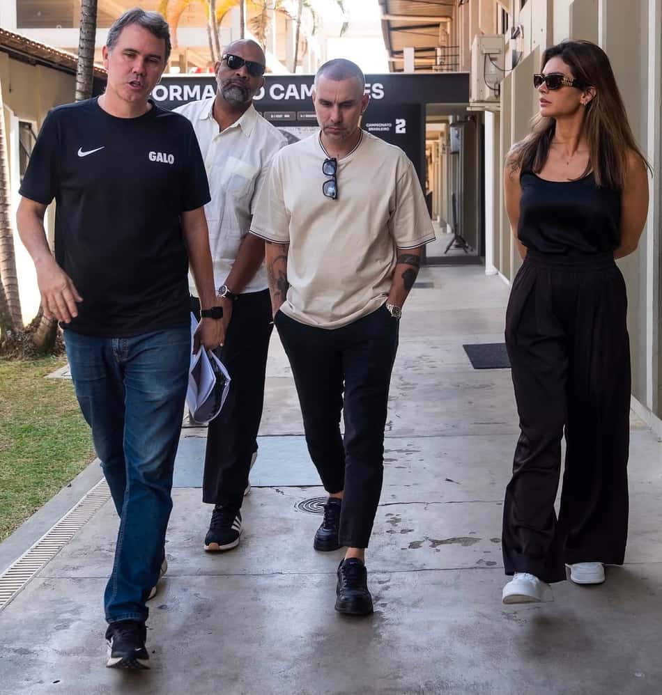Visita Kelly Key no Atlético (reprodução Atlético)