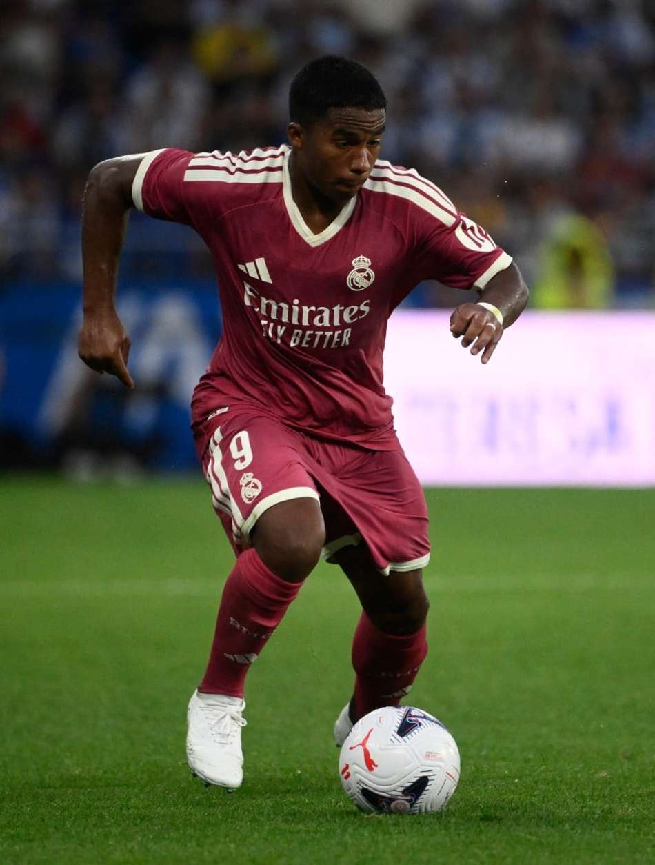 Web agita possível transferência de Endrick para Liverpool (Foto: Miguel RIOPA / AFP)