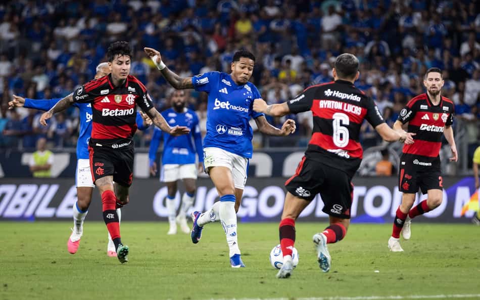 Wesley contra o Flamengo