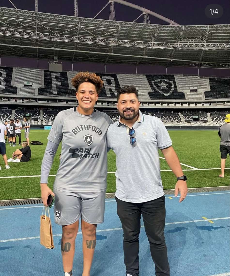 Goleira Yasmim Pereira é agenciada pela Joga10 Sports. (Acervo pessoal)