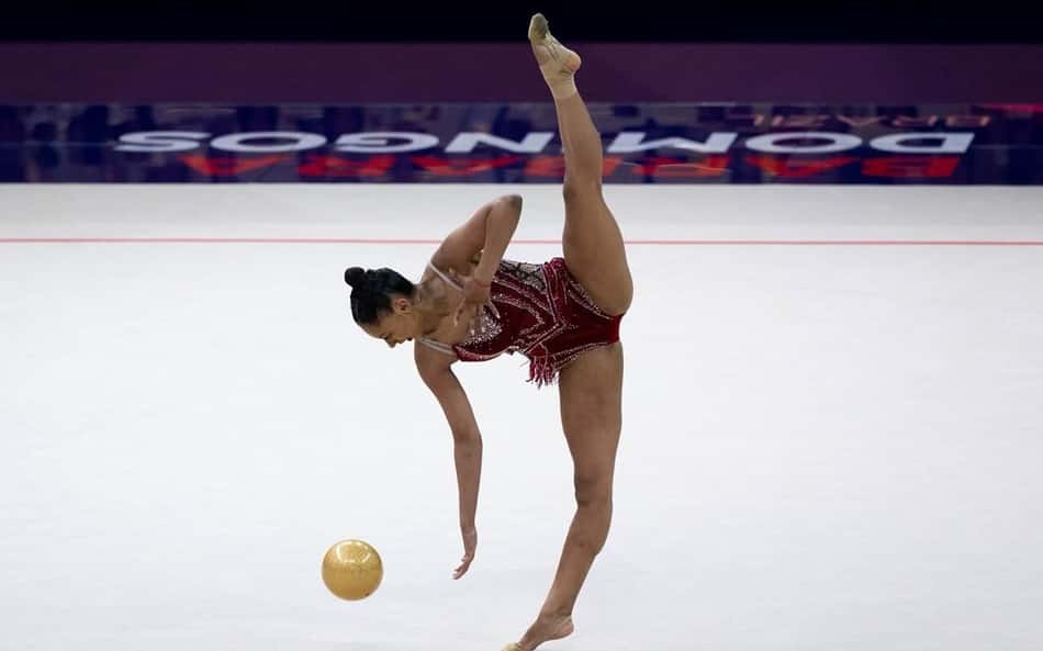 Bárbara Domingos avança à final do Mundial de Ginástica Rítmica