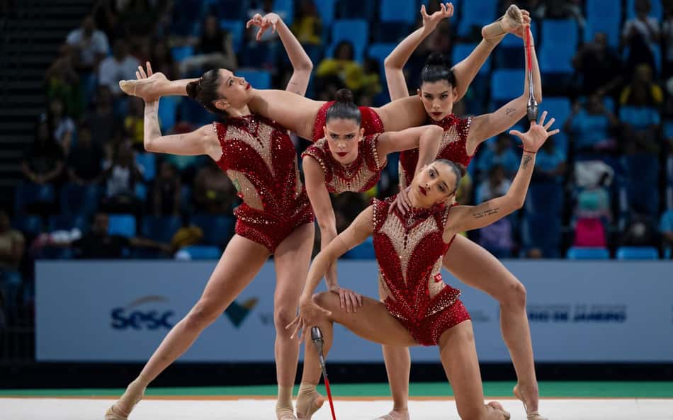 Seleção brasileira de conjunto apresenta a série mista no Pan-Americano de Ginástica Rítmica