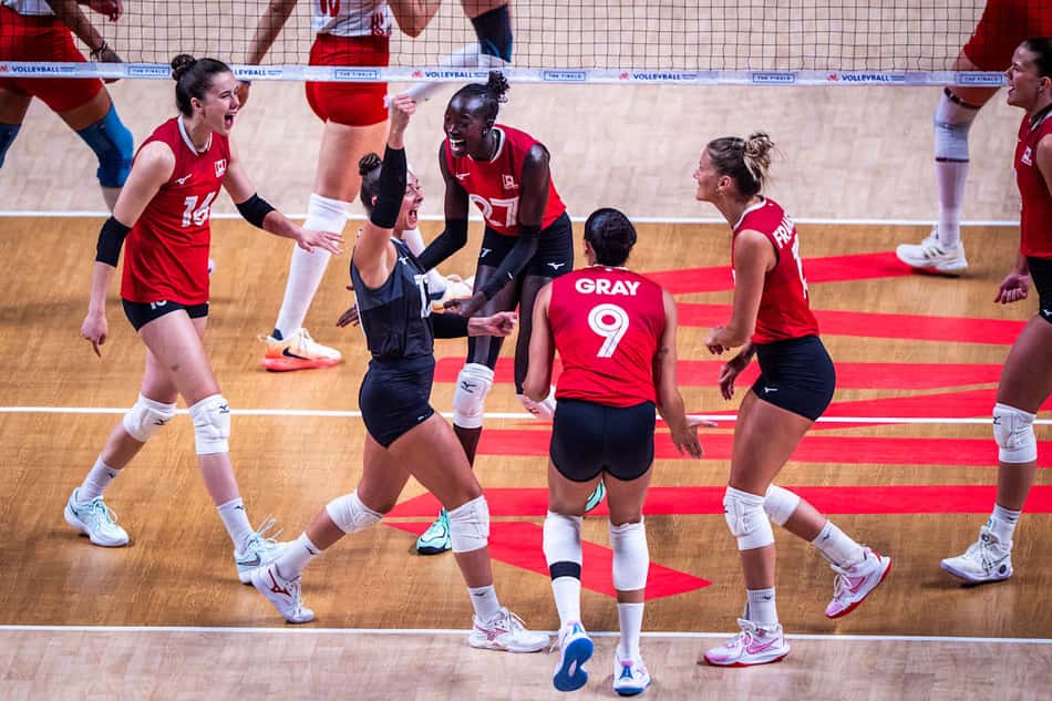 Canadá comemora ponto em partida da VNL feminina 2026