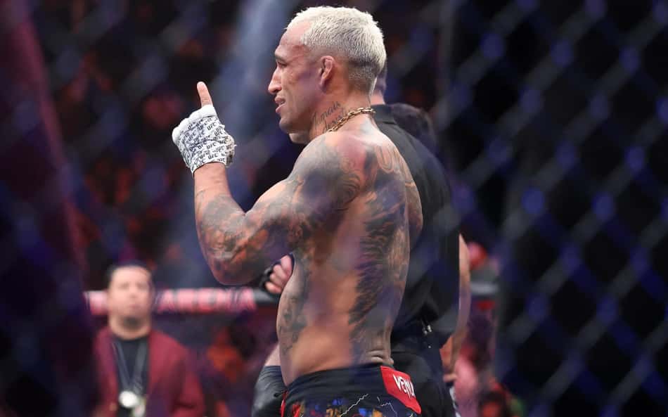 Sem luta no UFC, Charles do Bronx manda recado: 'Parem de mimimi'