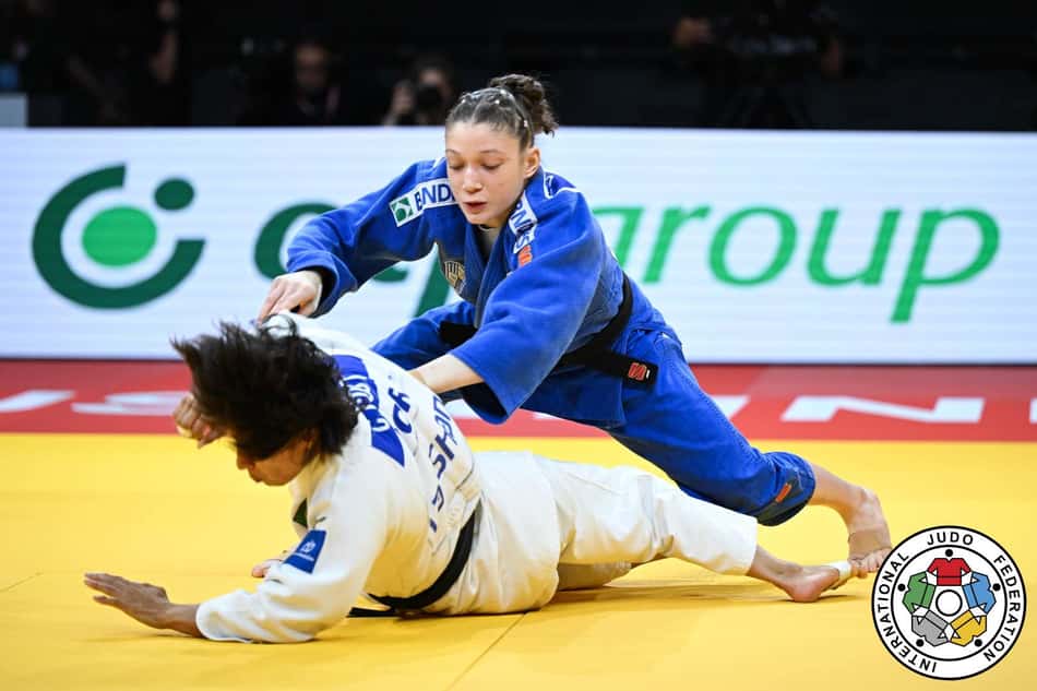 A brasileira Clarice Ribeiro na luta da medalha de bronze no Grand Slam de Lausanne
