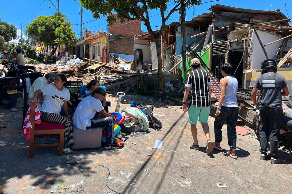 Terremoto de magnitude 7,4 atingiu a Colômbia
