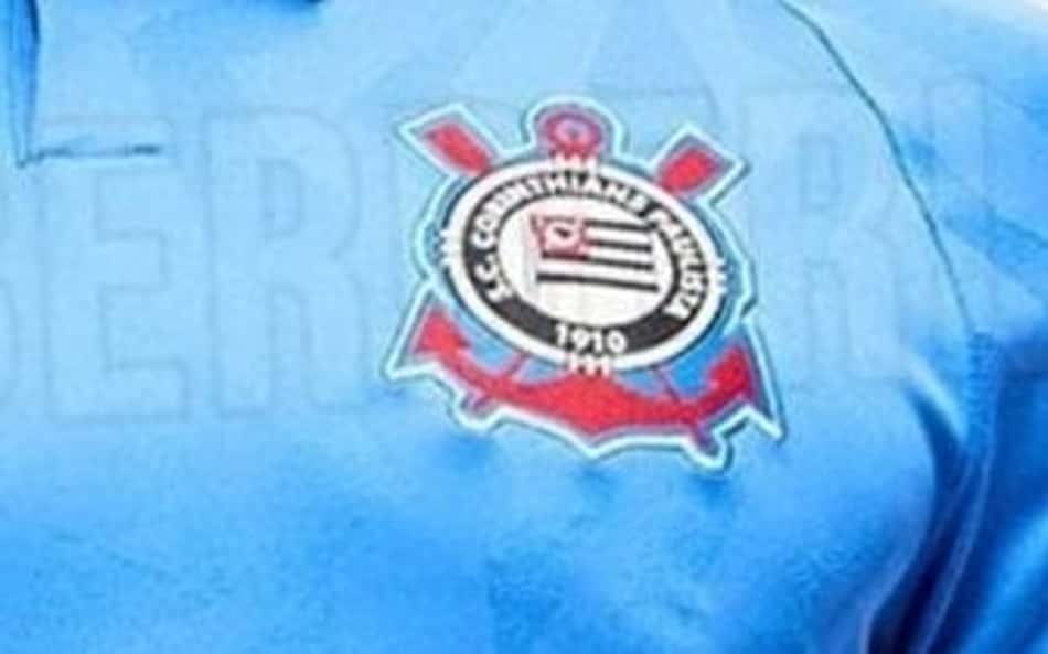 Suposto terceiro uniforme do Corinthians, com inspiração na Invasão Corinthians de 1976.