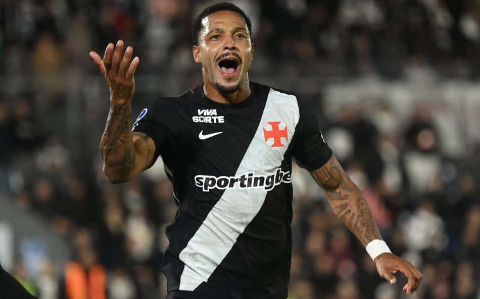 David comemora gol da virada do Vasco contra o Olimpia