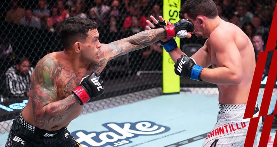 Com um jab de esquerda, Diego Ferreira acerta o rosto de Billy Quarantillo no co-evento principal do UFC Vegas 120