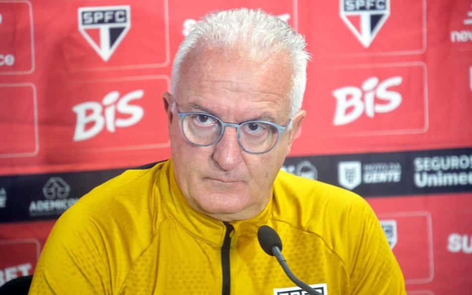 Dorival Junior em coletiva