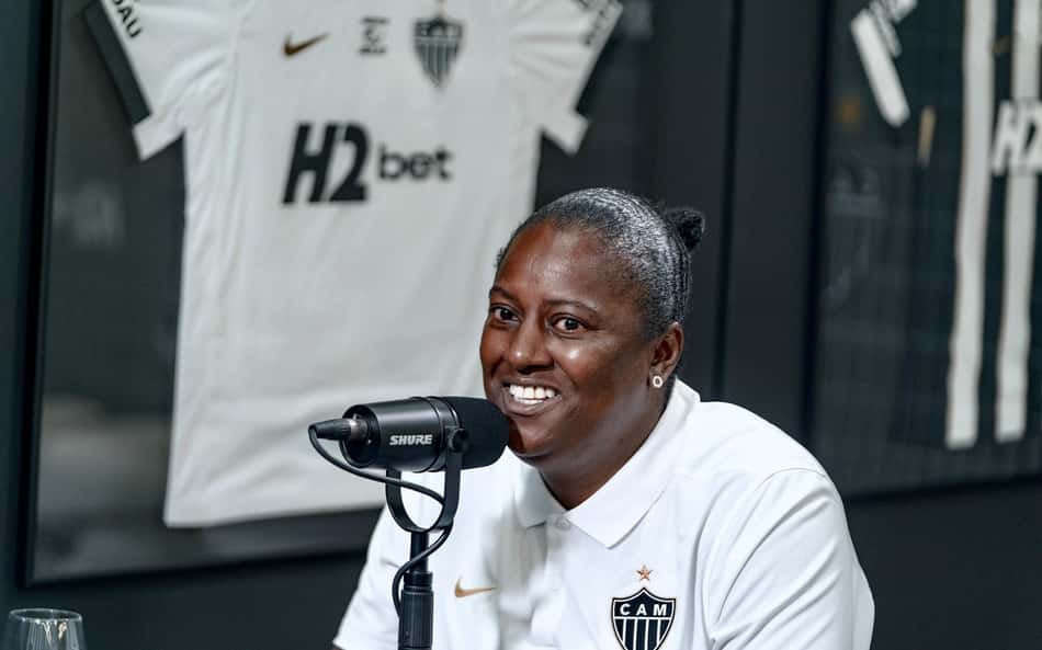 Fabi Guedes é treinadora do Atlético Mineiro desde 2025