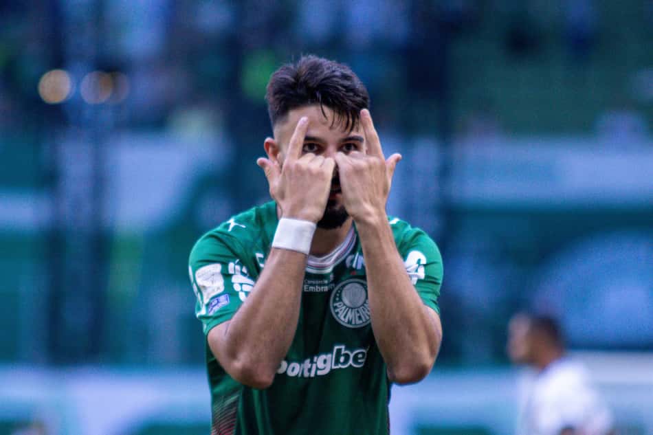 Flaco López comemora gol marcado contra o Vasco